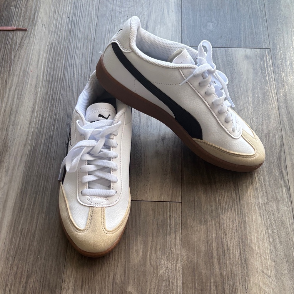Puma White Leather Sneakers with Black Formstrip and Gum Sole